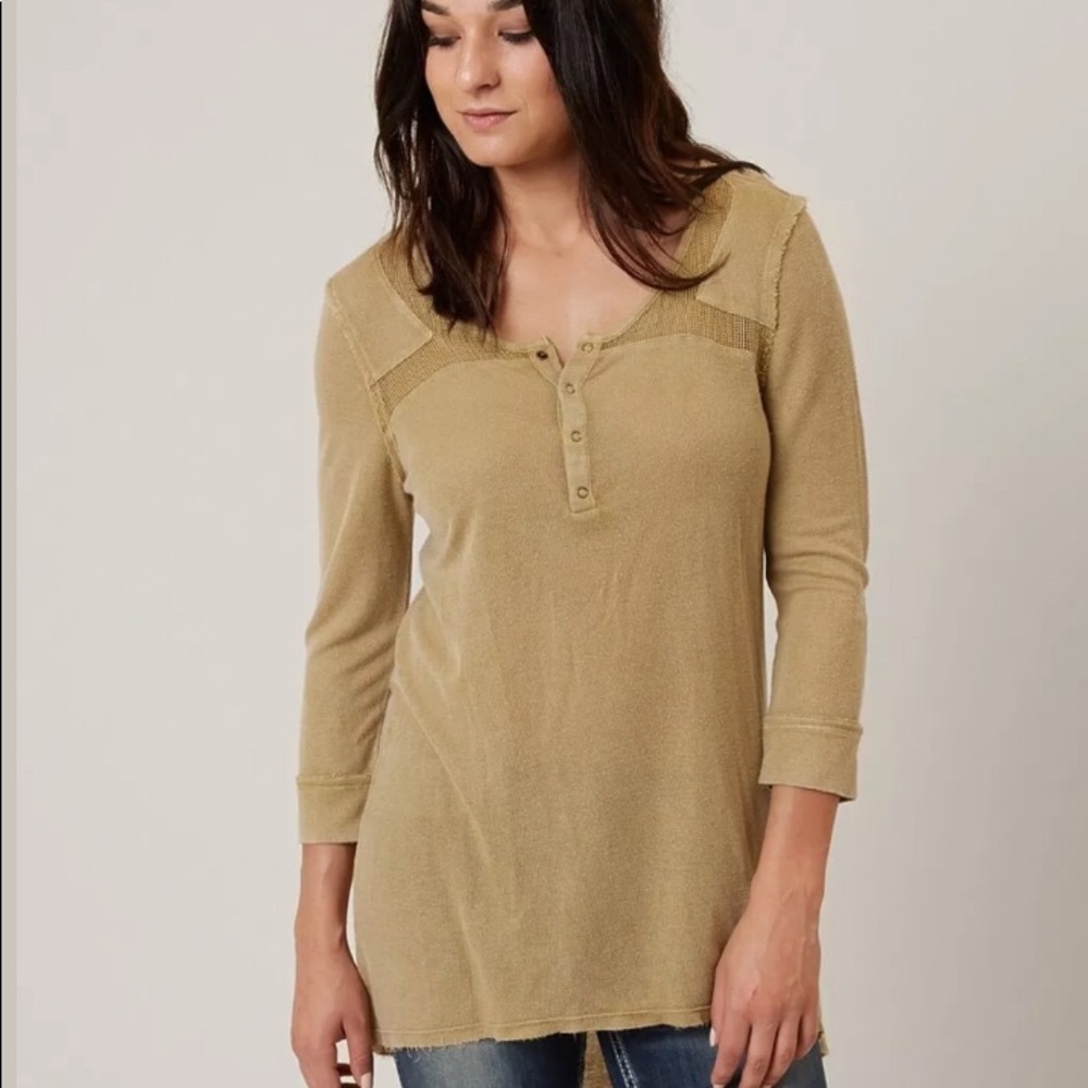 Gilded Intent The Buckle Top Henley Ribbed